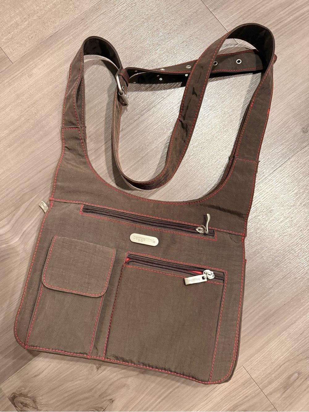 Baggallini Brown Crossbody Messenger Bag with Red Trim